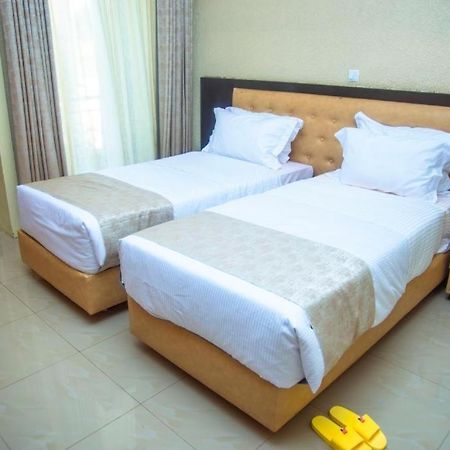 Quality Inn Hotel Kigali Exterior photo