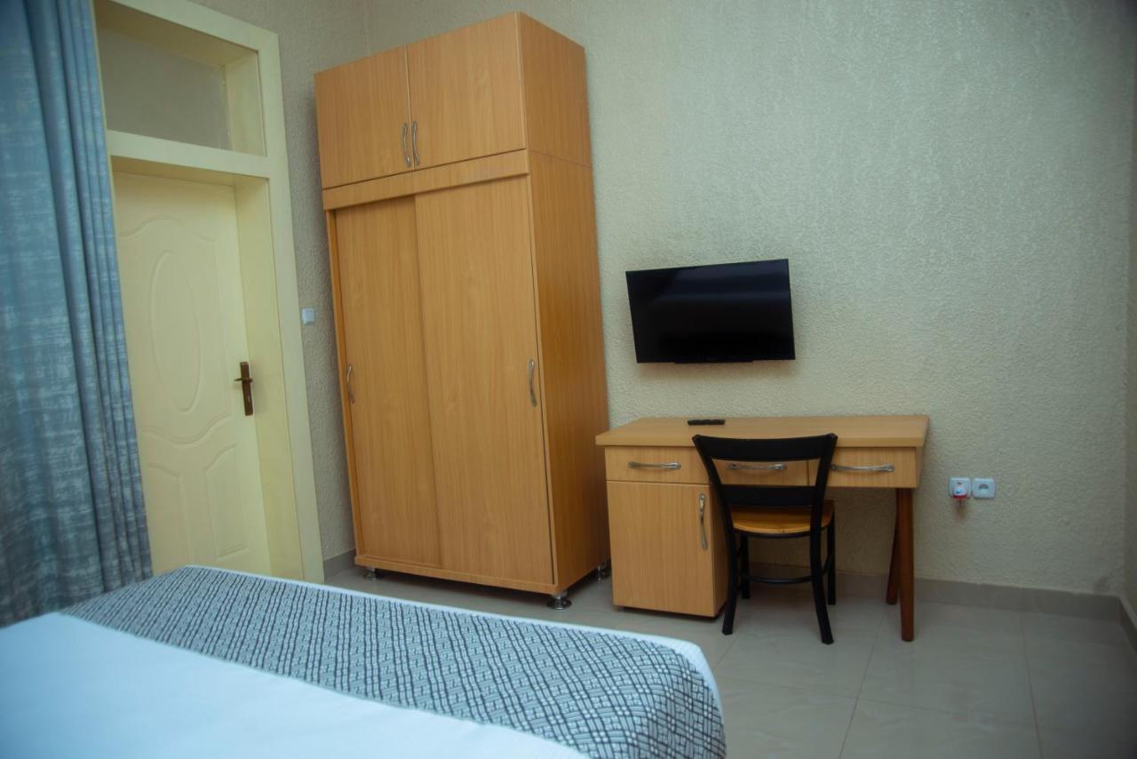 Quality Inn Hotel Kigali Exterior photo