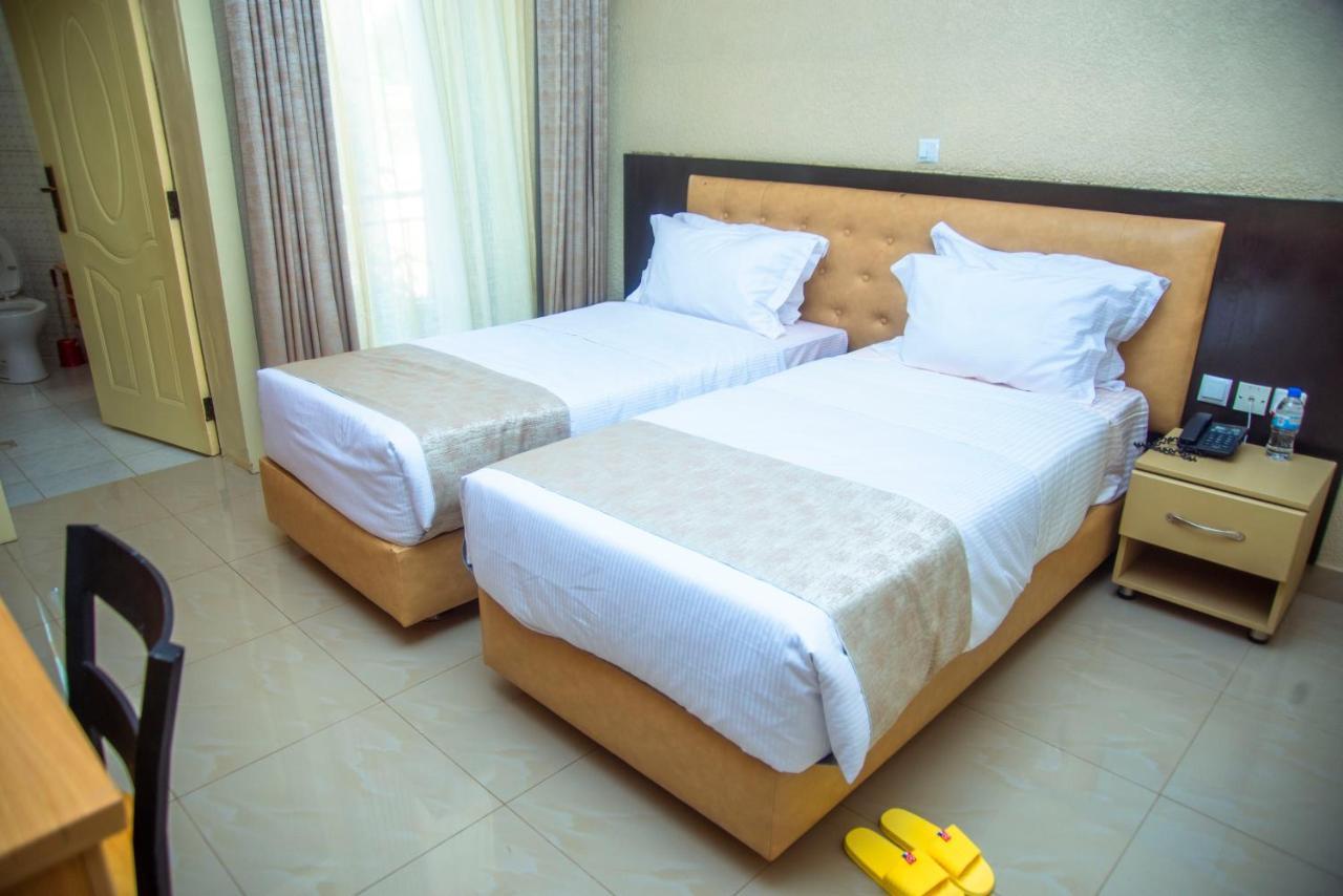 Quality Inn Hotel Kigali Exterior photo