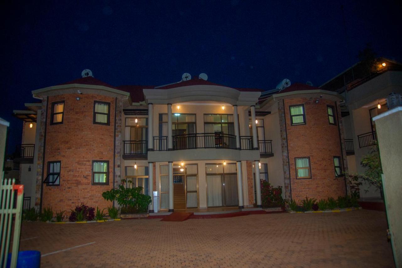 Quality Inn Hotel Kigali Exterior photo