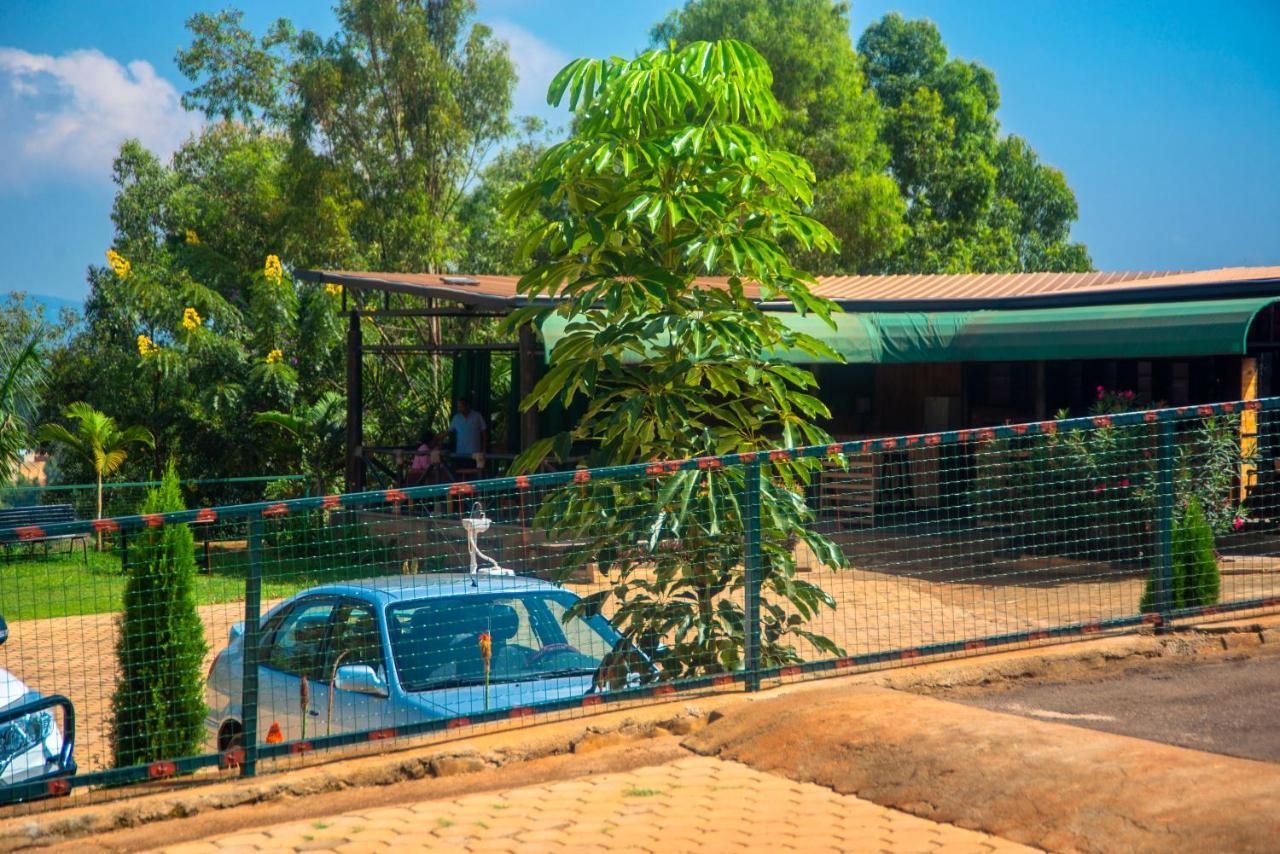 Quality Inn Hotel Kigali Exterior photo