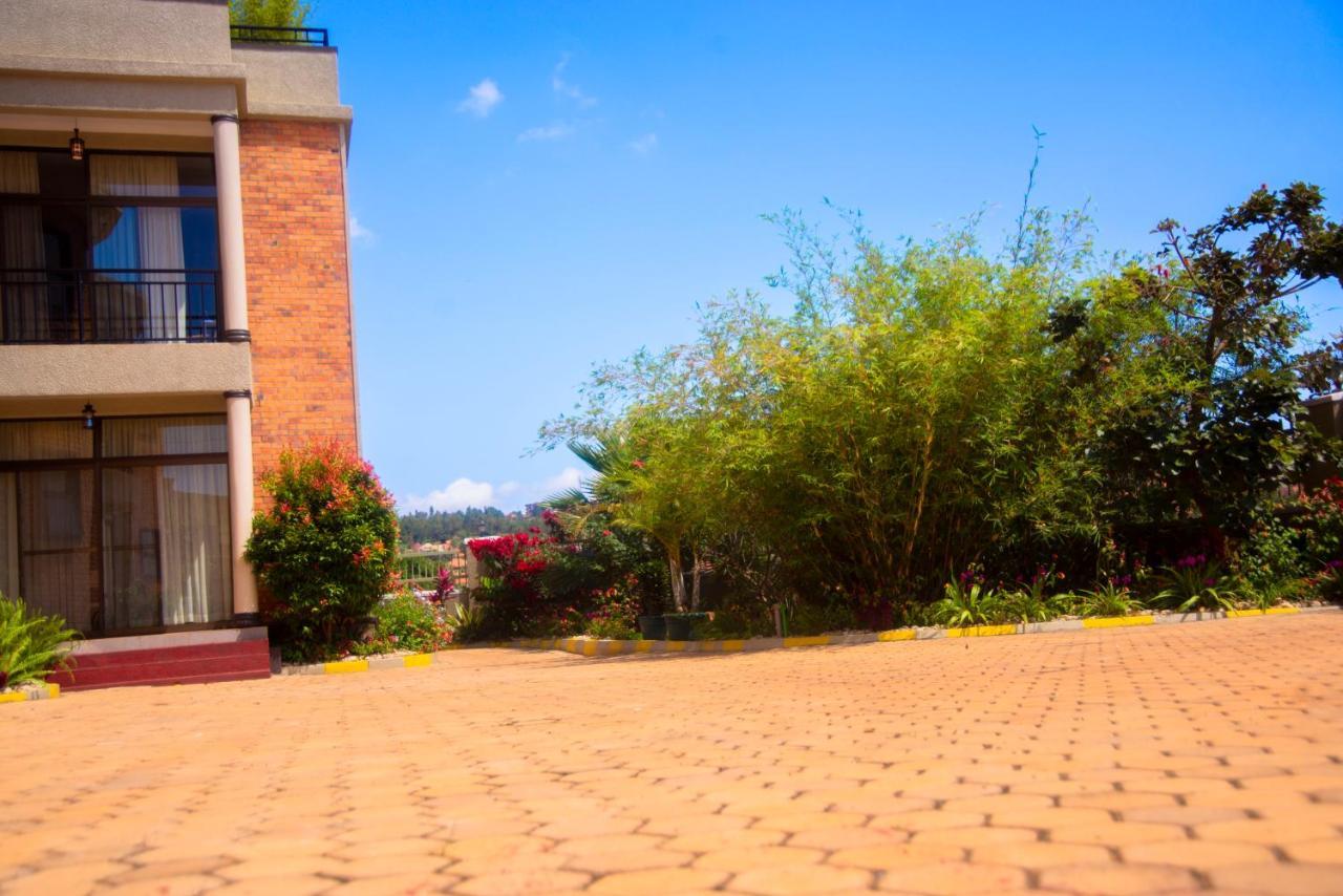 Quality Inn Hotel Kigali Exterior photo