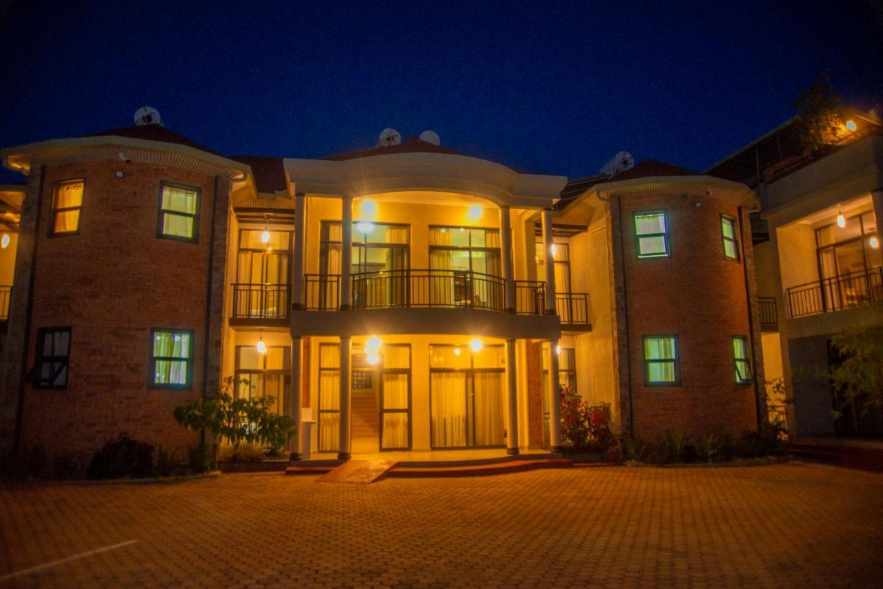 Quality Inn Hotel Kigali Exterior photo